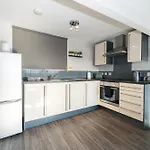 Charles Alexander Short Stay - Vibe Apartments
