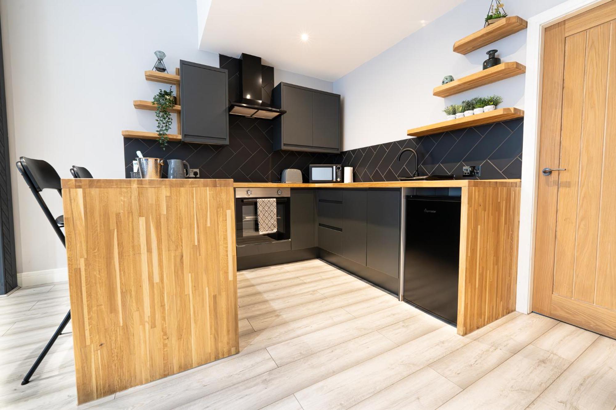 Charles Alexander Short - Vibe Apartment Blackpool