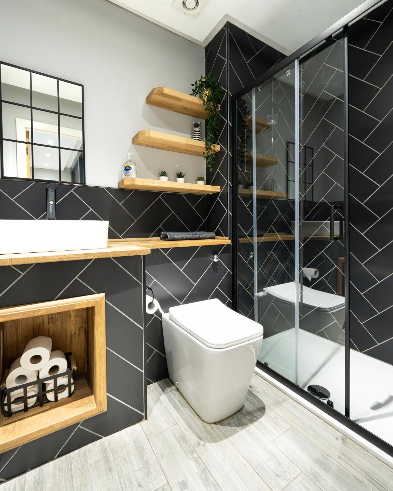 Charles Alexander Short - Vibe Apartment Blackpool